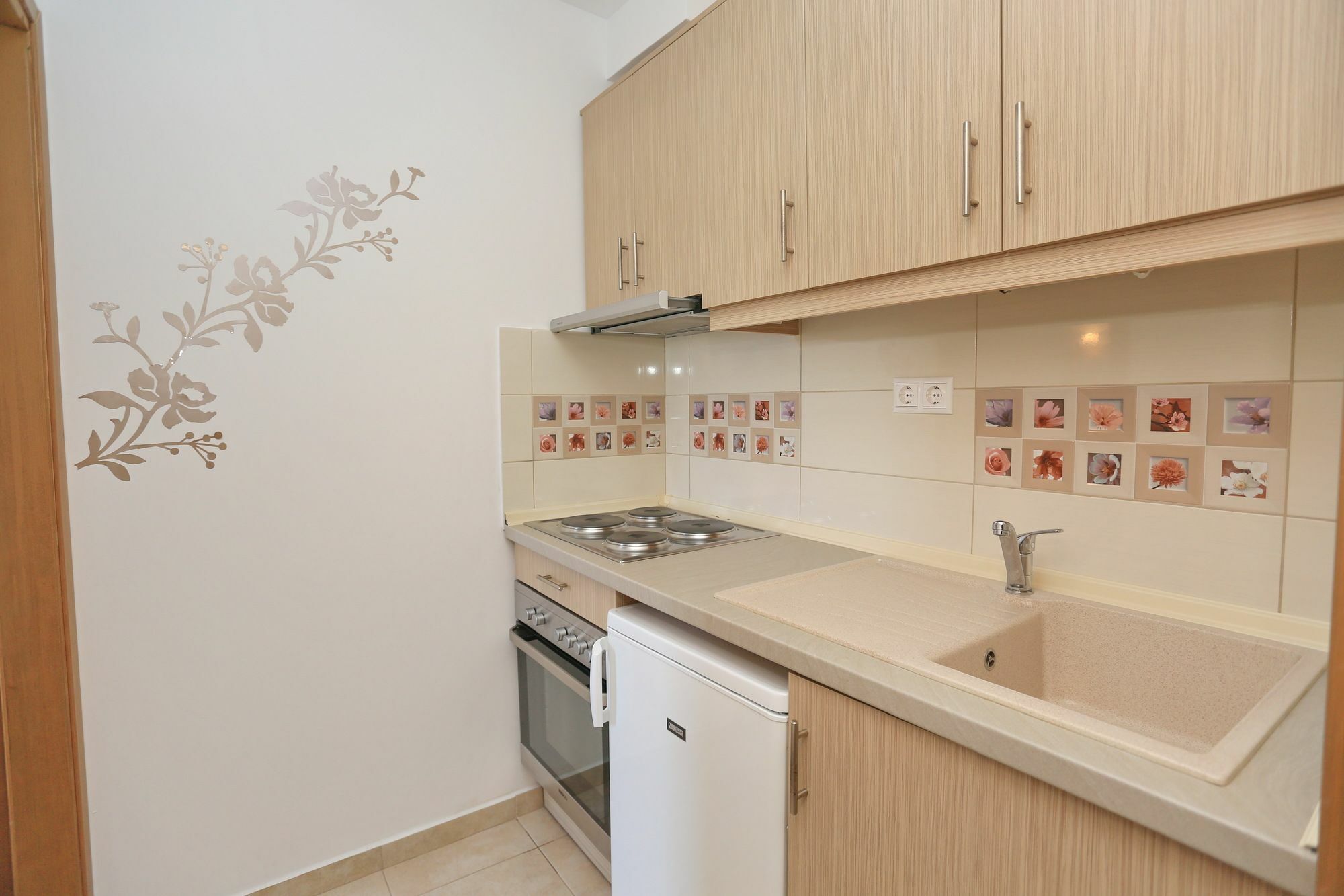 Hotel Apartment Kastoria Hanioti Exterior photo
